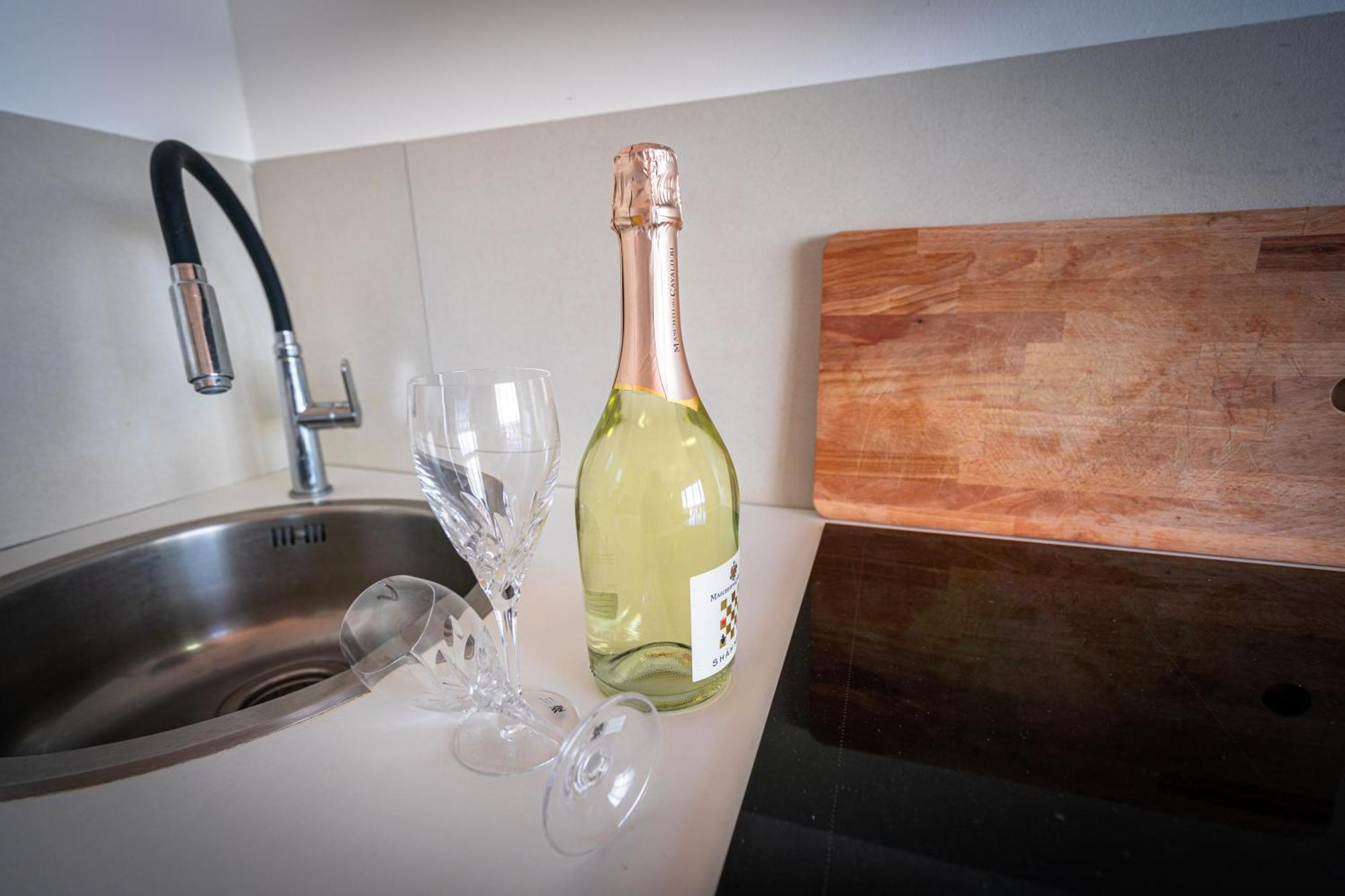 Perla Marina Sea View Apartment CTA Eksteriør bilde