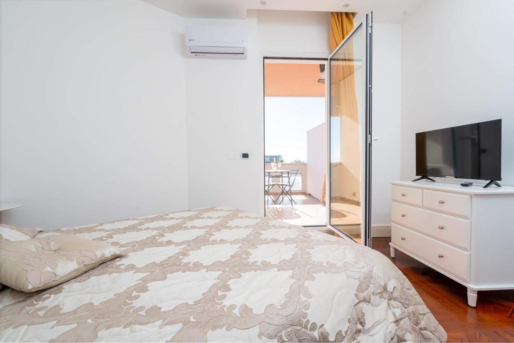 Perla Marina Sea View Apartment CTA Eksteriør bilde