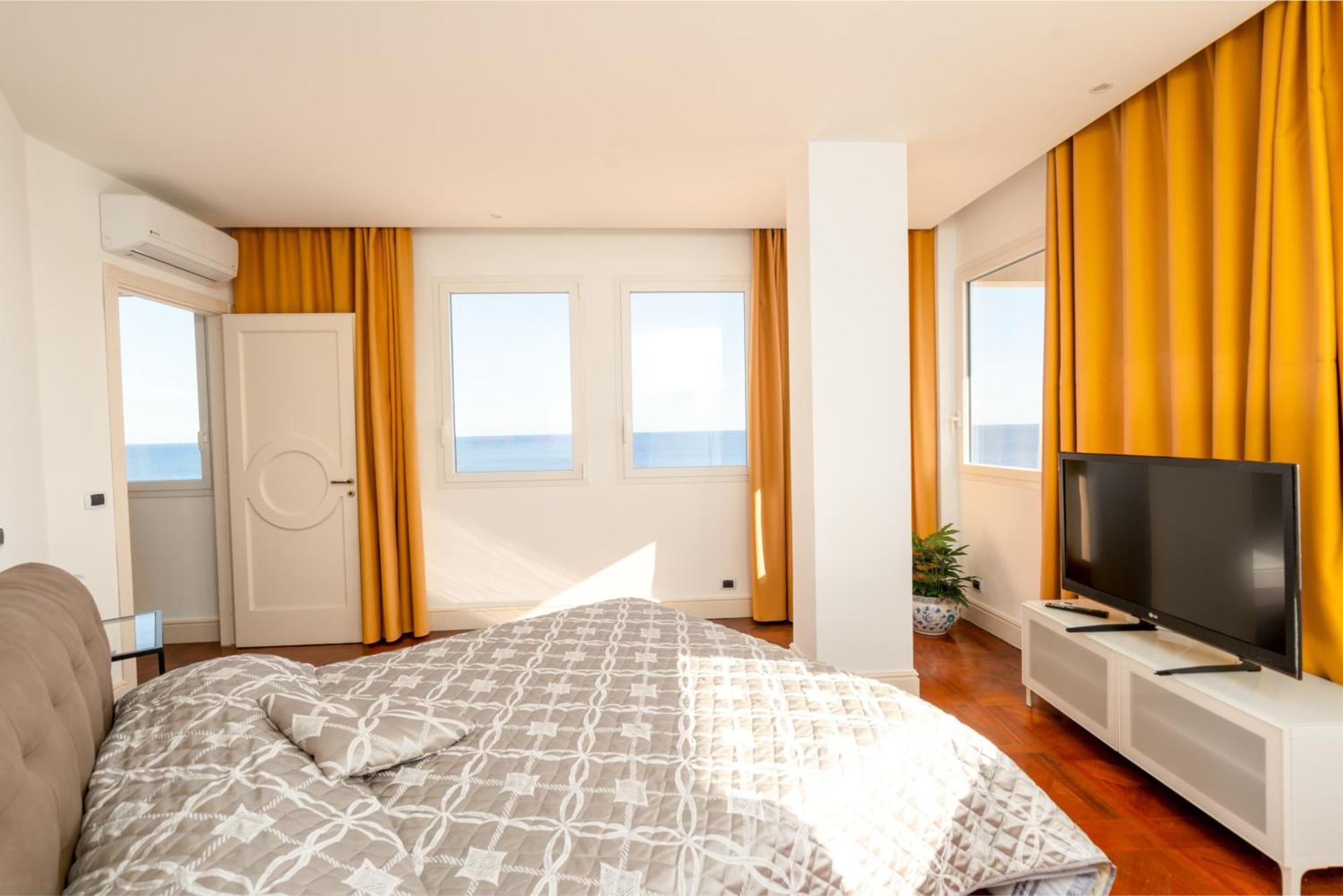 Perla Marina Sea View Apartment CTA Eksteriør bilde