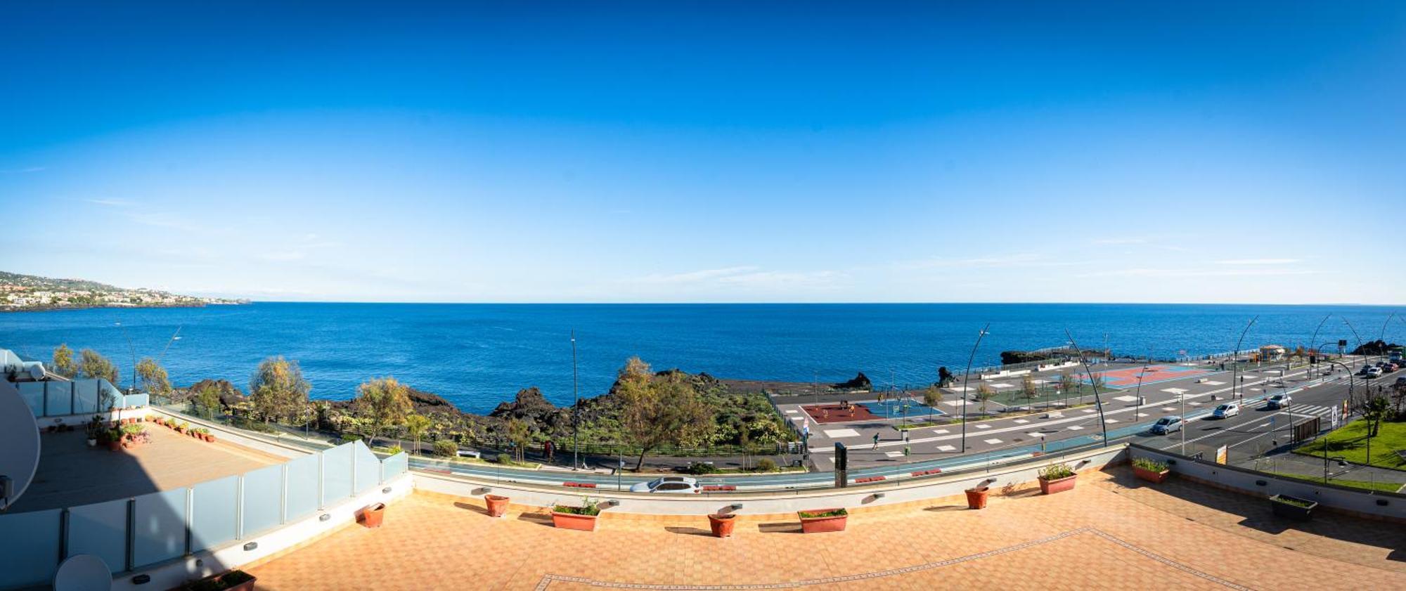 Perla Marina Sea View Apartment CTA Eksteriør bilde